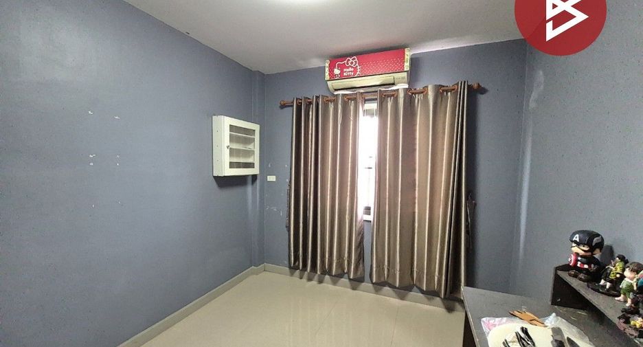 For sale 3 bedrooms townhouse in Bang Khen, Bangkok