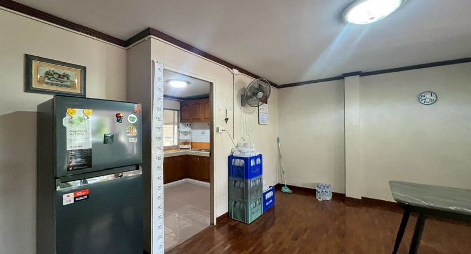 For rent 4 bedrooms house in Mueang Chiang Mai, Chiang Mai