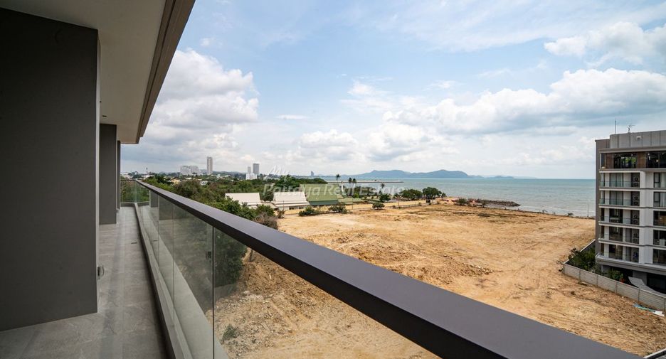 For sale 3 bedrooms condo in Sattahip, Chonburi