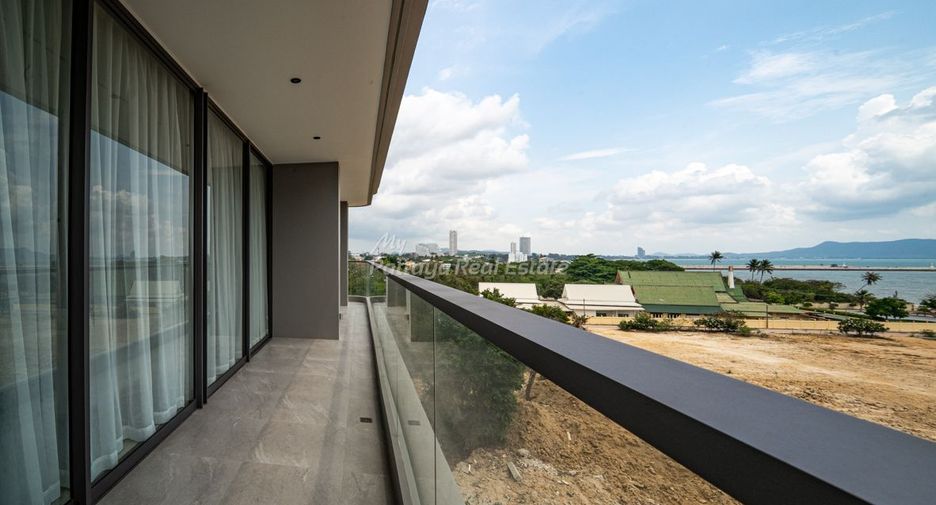 For sale 3 bedrooms condo in Sattahip, Chonburi