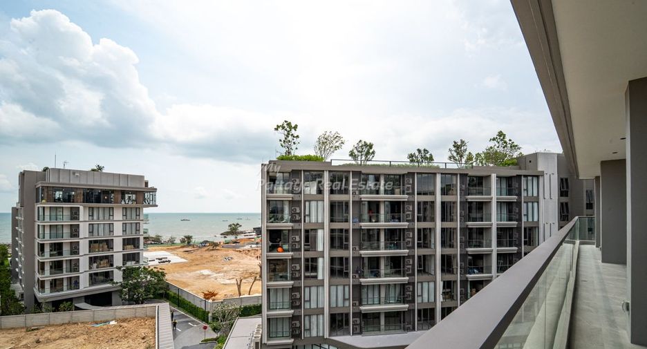 For sale 3 bedrooms condo in Sattahip, Chonburi