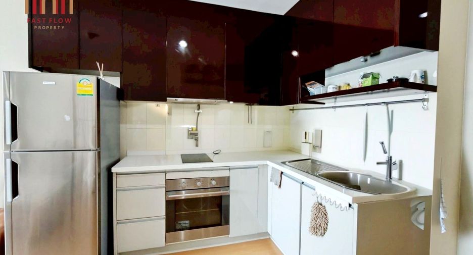 For sale 2 bedrooms condo in Khlong Toei, Bangkok