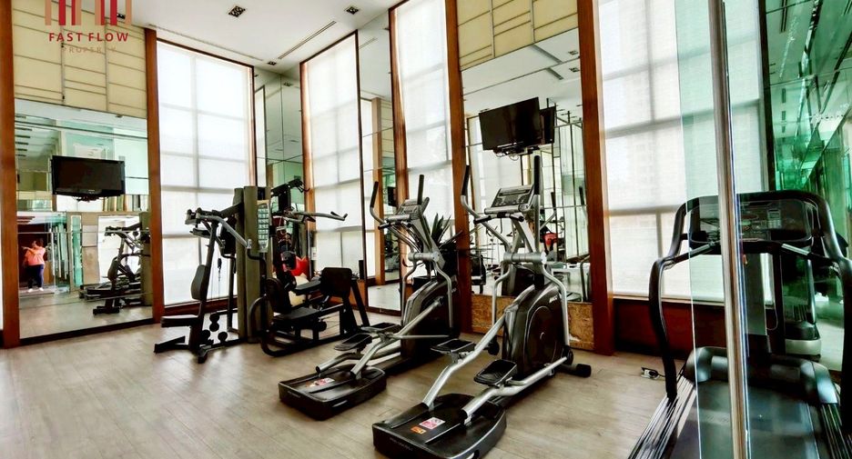 For sale 2 bedrooms condo in Khlong Toei, Bangkok