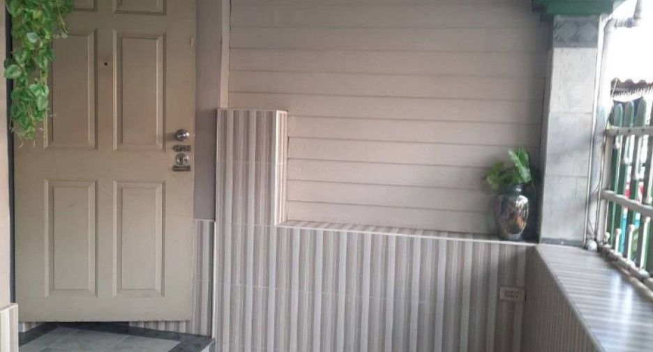 For sale 2 ベッドルーム townhouse in Mueang Chon Buri, Chonburi