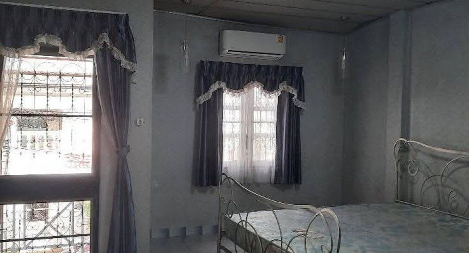 For sale 2 ベッドルーム townhouse in Mueang Chon Buri, Chonburi