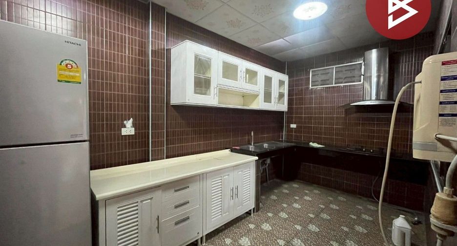 For sale 3 bedrooms townhouse in Bang Bo, Samut Prakan