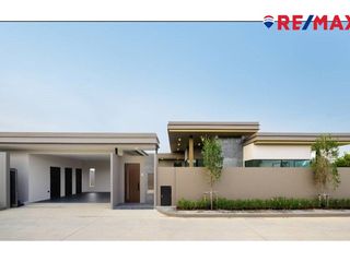 For sale 3 bedrooms house in Bang Lamung, Chonburi