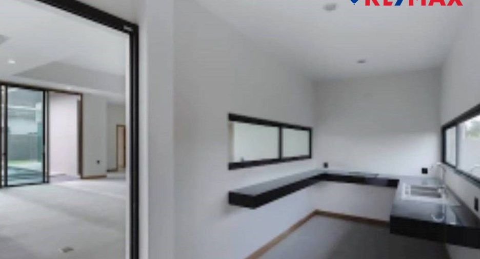 For sale 3 bedrooms house in Huay Yai, Pattaya