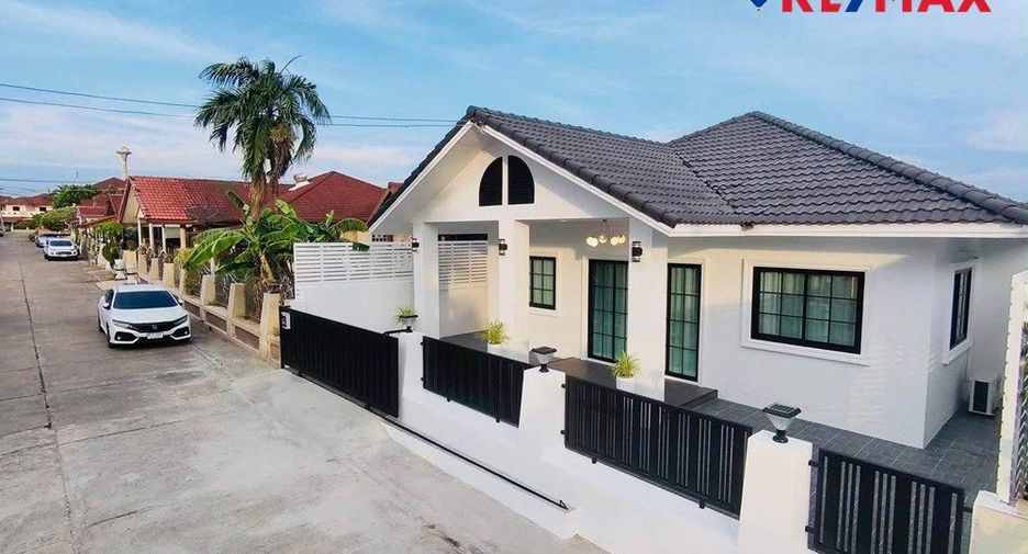 For sale 3 bedrooms house in Jomtien, Pattaya