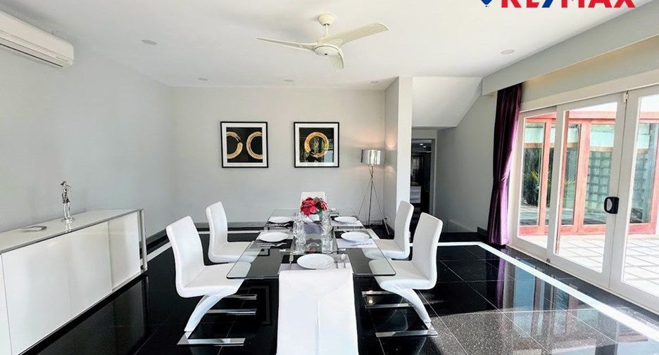 Haus zum Kauf mit 7 Zimmer in Sattahip, Chonburi