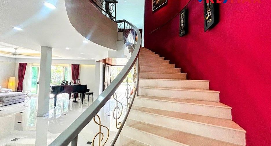 Haus zum Kauf mit 7 Zimmer in Sattahip, Chonburi