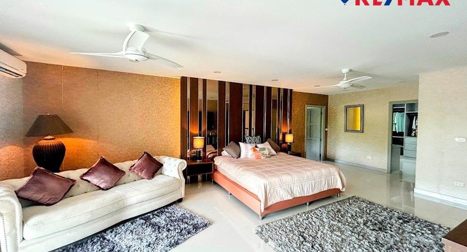 Haus zum Kauf mit 7 Zimmer in Sattahip, Chonburi