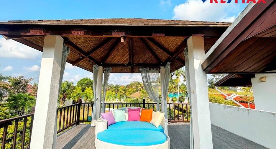 Haus zum Kauf mit 7 Zimmer in Sattahip, Chonburi