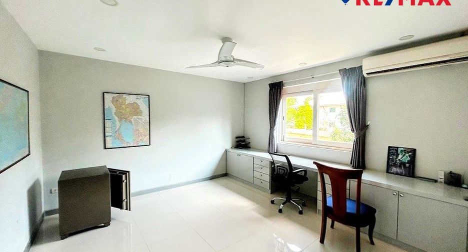 Haus zum Kauf mit 7 Zimmer in Sattahip, Chonburi