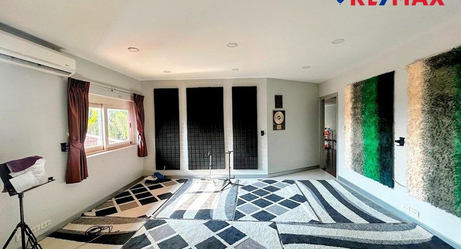 Haus zum Kauf mit 7 Zimmer in Sattahip, Chonburi