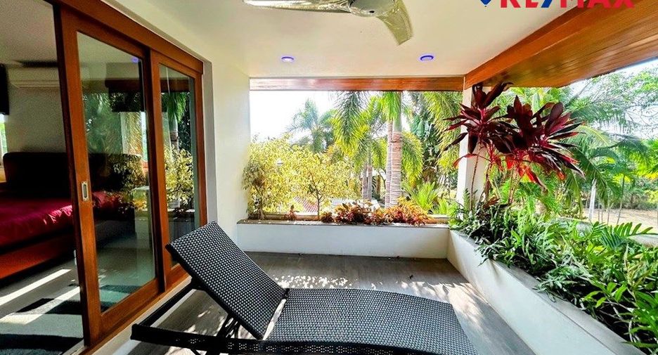 Haus zum Kauf mit 7 Zimmer in Sattahip, Chonburi