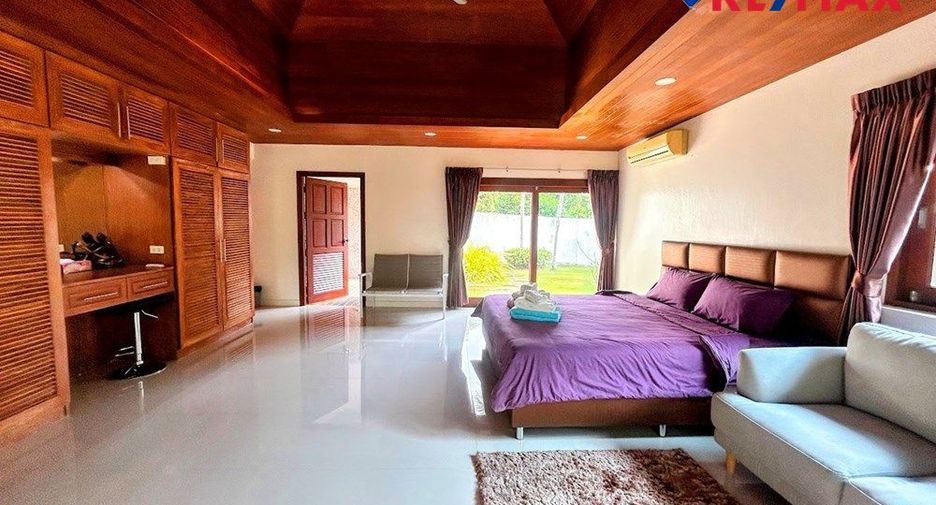Haus zum Kauf mit 7 Zimmer in Sattahip, Chonburi