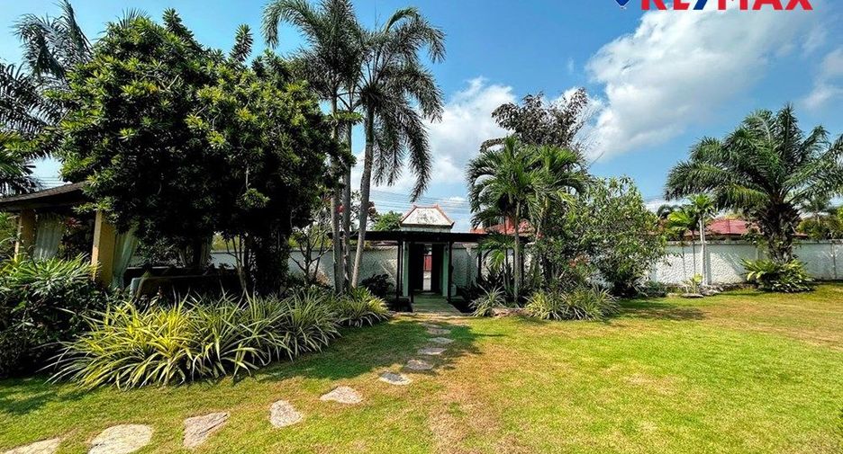 Haus zum Kauf mit 7 Zimmer in Sattahip, Chonburi