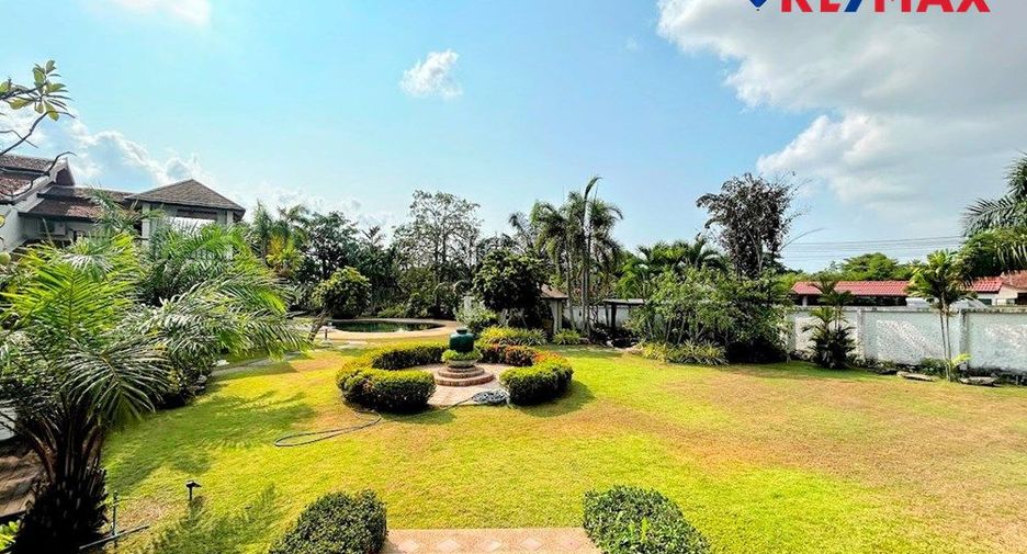 Haus zum Kauf mit 7 Zimmer in Sattahip, Chonburi