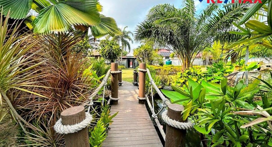 Haus zum Kauf mit 7 Zimmer in Sattahip, Chonburi