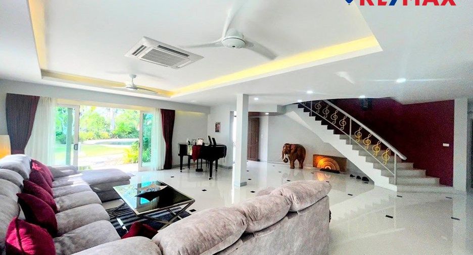 Haus zum Kauf mit 7 Zimmer in Sattahip, Chonburi