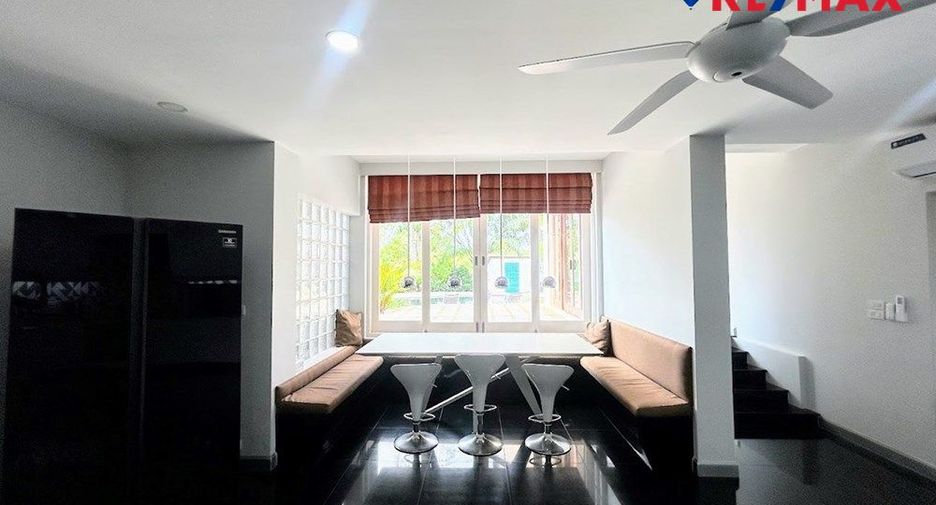 Haus zum Kauf mit 7 Zimmer in Sattahip, Chonburi
