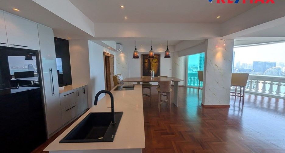 À vendre 2 chambres condo à North Pattaya, Pattaya