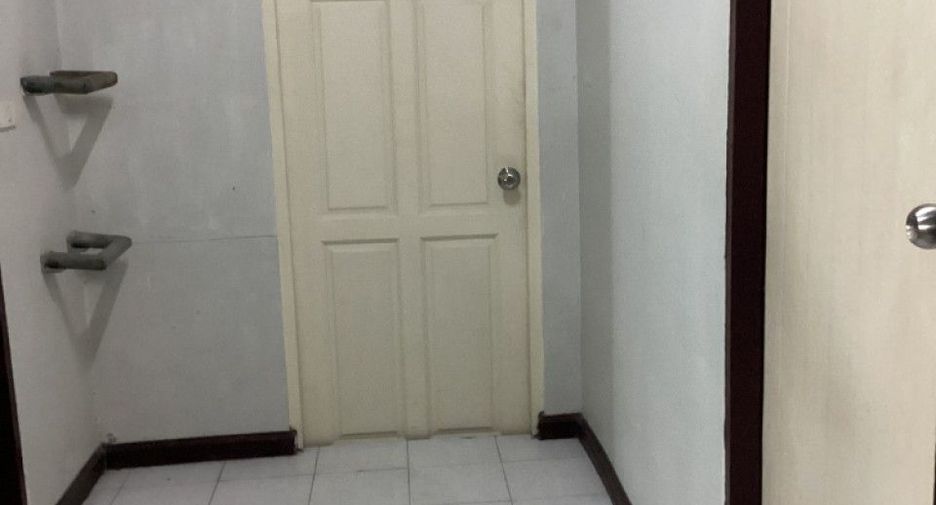 For sale studio apartment in Bang Na, Bangkok
