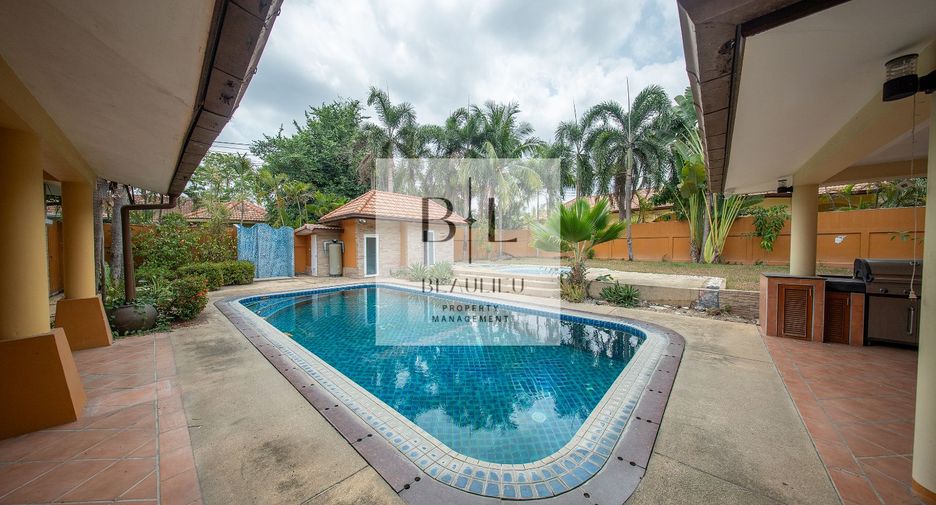 For sale 5 ベッドルーム house in Huay Yai, Pattaya