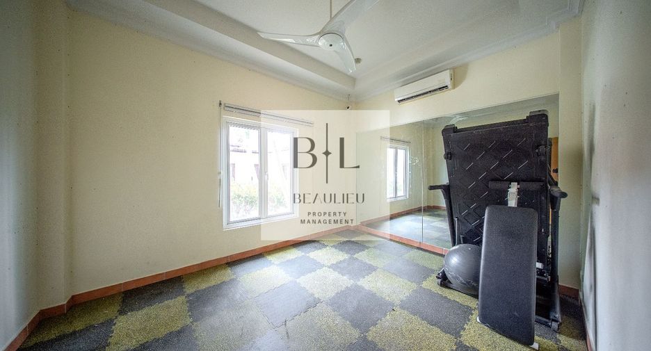 For sale 5 ベッドルーム house in Huay Yai, Pattaya