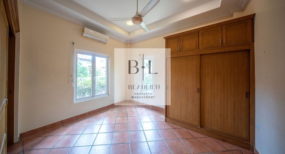 For sale 5 ベッドルーム house in Huay Yai, Pattaya
