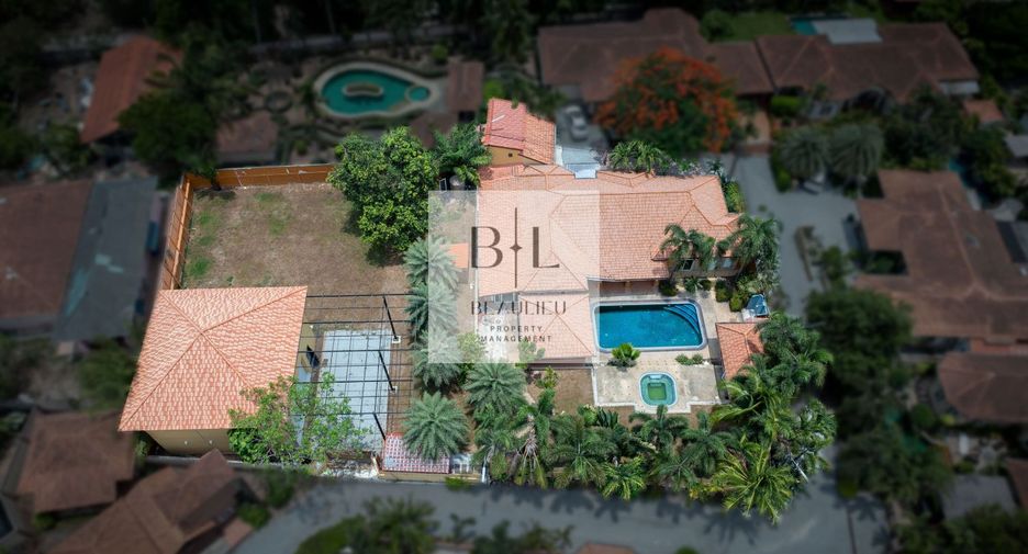 For sale 5 ベッドルーム house in Huay Yai, Pattaya