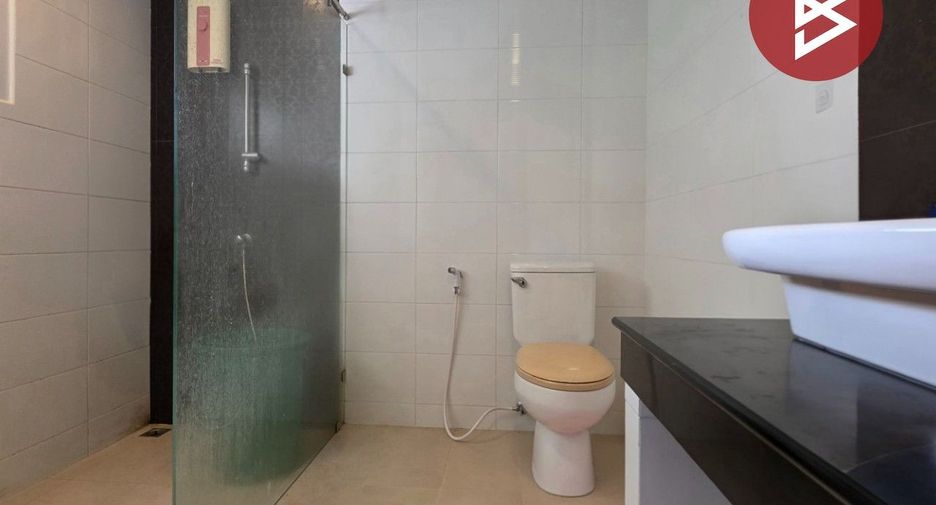 Casa en venta de 4 habitaciones en Mueang Chon Buri, Chonburi