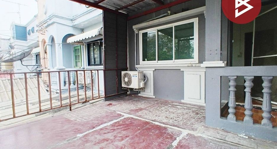For sale 2 bedrooms townhouse in Min Buri, Bangkok