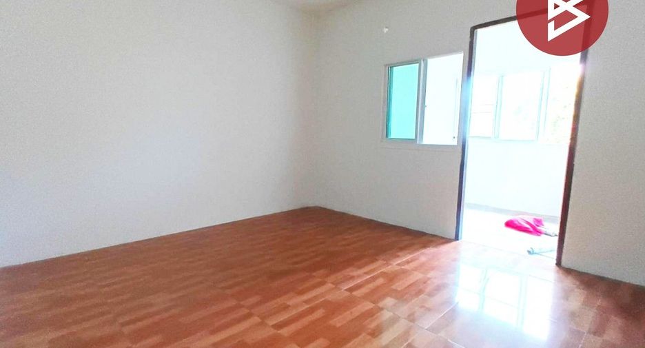 For sale 2 bedrooms townhouse in Min Buri, Bangkok