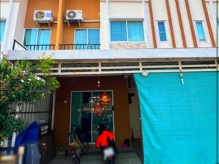 Продажа 3 спальни таунхаус в Phra Pradaeng, Самутпракан