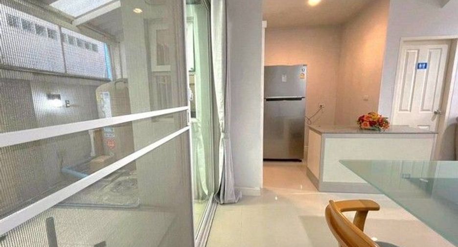 Haus zur Miete mit 3 Zimmer in Bang Kho Laem, Bangkok