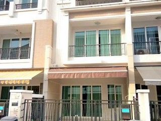 出租 3 卧室 独立屋 在 Bang Kho Laem, 曼谷