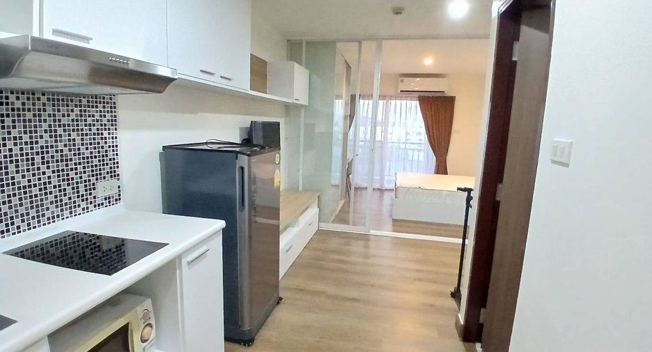 À louer 1 chambre condo à Huai Khwang, Bangkok
