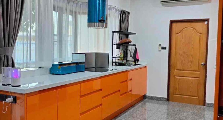 For sale 3 ベッドルーム house in Jomtien, Pattaya