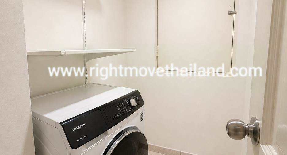 For sale 3 bedrooms condo in Watthana, Bangkok