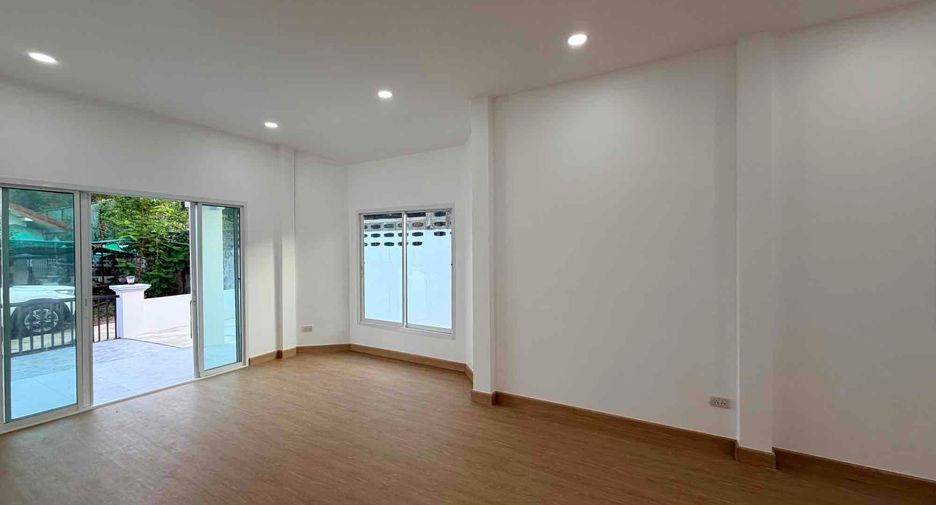 出售 2 卧室 独立屋 在 Sattahip, 芭提雅