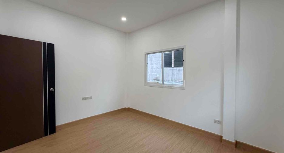 出售 2 卧室 独立屋 在 Sattahip, 芭提雅