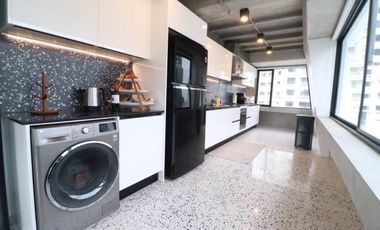 Condo en alquiler y en venta de 2 habitaciones en Sathon, Bangkok