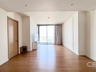 For rent 3 bedrooms condo in Khlong San, Bangkok
