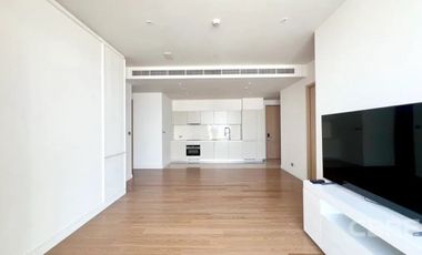 For rent 3 bedrooms condo in Khlong San, Bangkok