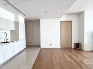 For rent 3 bedrooms condo in Khlong San, Bangkok