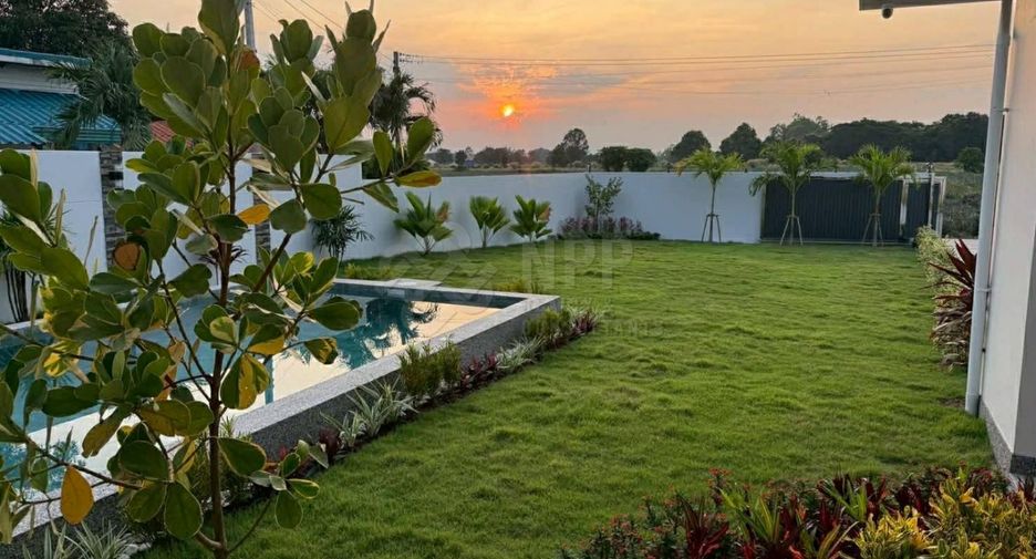 For sale 3 bedrooms house in Hua Hin, Prachuap Khiri Khan