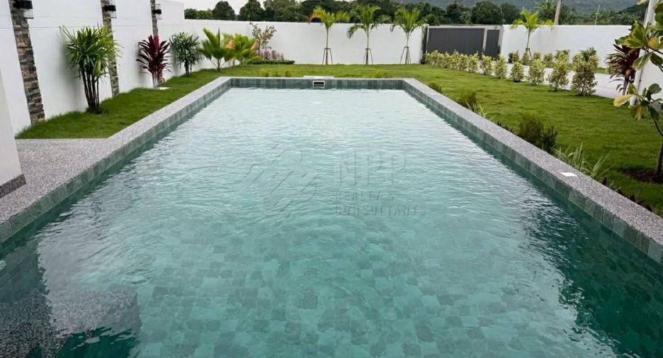 For sale 3 bedrooms house in Hua Hin, Prachuap Khiri Khan