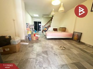 出售 2 卧室 联排别墅 在 Khlong Sam Wa, 曼谷